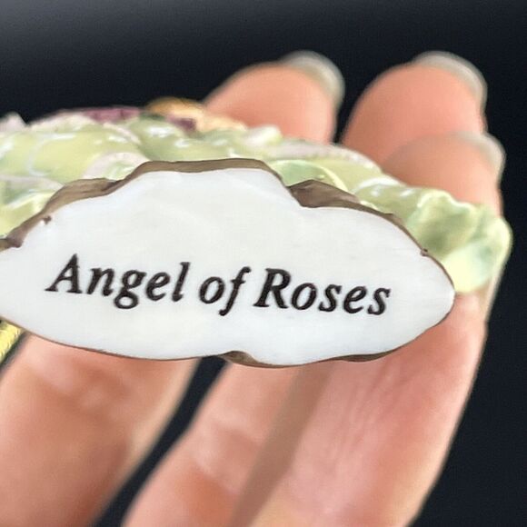 Angel Of Roses Pipka's Earth Angels Resin Ornament #11502 w/ Box - Picture 7 of 11